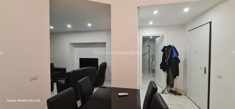 Ap. 2 camere central, zona Teatru, renovat - 6