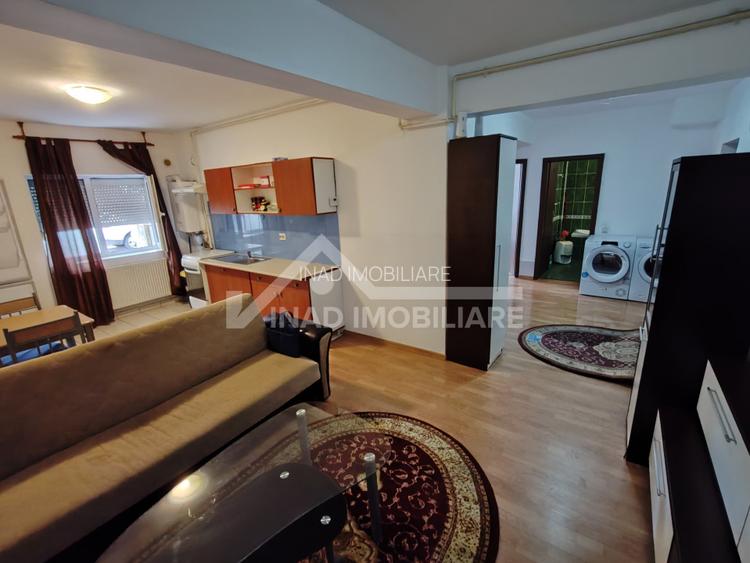 Apartament cu 3 camere, 72mp, situat la parter, Strada Calea Turzii - 6