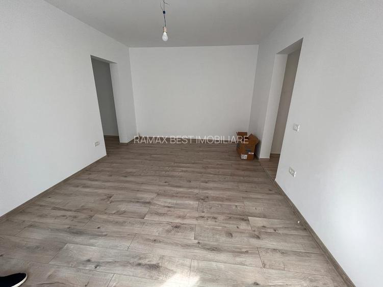 Dristor, Piata Matei Ambrozie, Nicolae Grigorescu, vedere spre IOR - 6