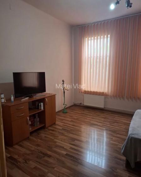 Casa de vanzare in Tudor Vladimirescu Galati cu teren generos - 5