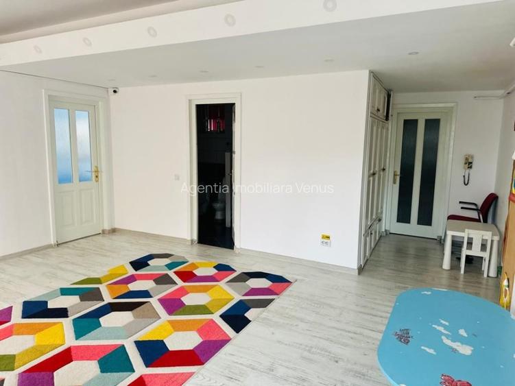 Cladire cu suprafata de 784mp la strada circulata - 3