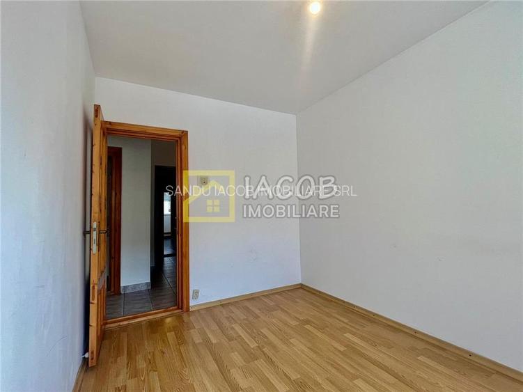 Apartament cu 3 camere de inchiriat, Comanesti, jud. Bacau - 11
