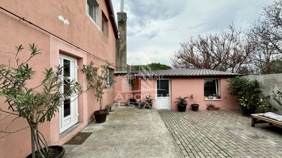 Casa individuala de vanzare cu 5 camere, zona Freidorf, Timisoara - 2