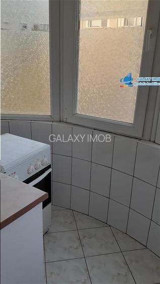 Inchiriere garsoniera spatioasa decomandata pe BD. DECEBAL - 20