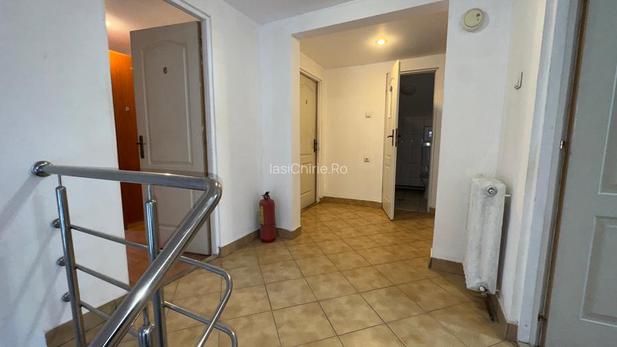 Vanzare Casa Sararie 6 camere - 8