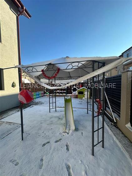 Metrou Dimitrie Leonida Casa individuala 7 camere /3 bai - 7