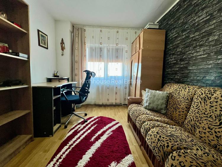 Apartament luminos 3 camere, 2 băi, parcare - 11