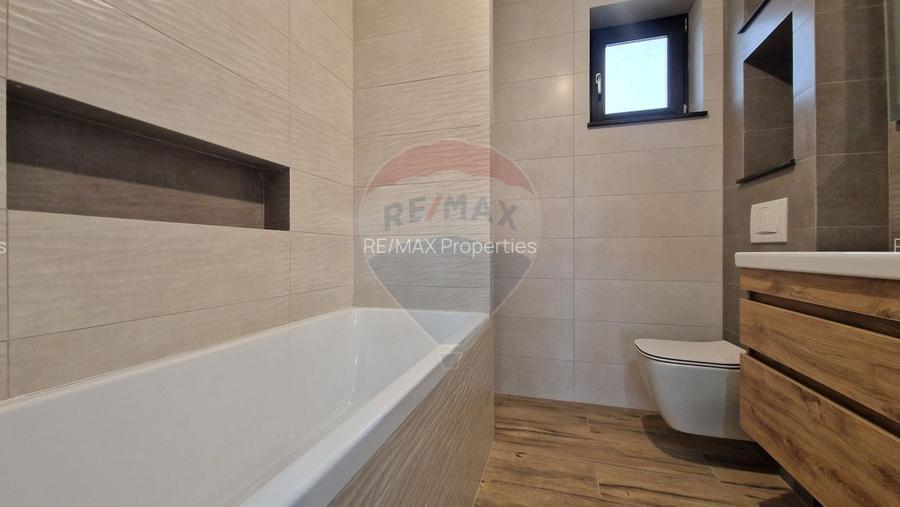 Casă / Vilă cu 3 camere de vânzare Ciocanesti - 4