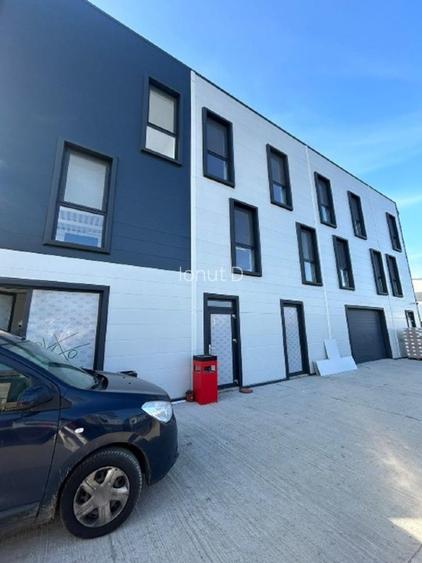 Hala 600 de mp, pozitie excelenta la sensul giratoriu de la Petrom Rudeni! - 5