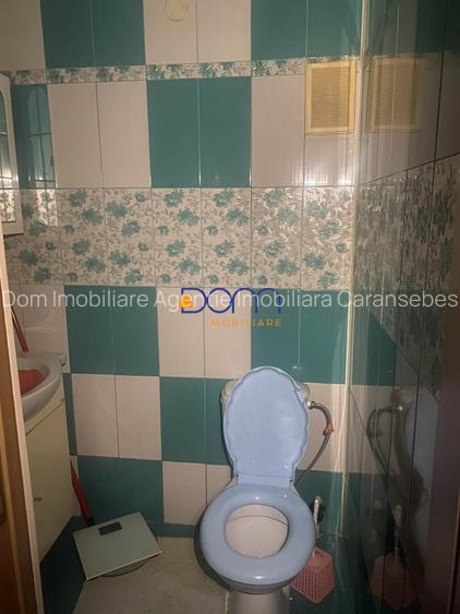 De vanzare apartament 3 camere decomandat, parter - 9
