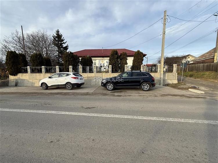 Secuieni - 17 km de Bacau - spatiu comercial - 2