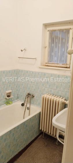 Casa solida parter si pod in zona Floreasca, 4 camere, inaltime 3,5m, garaj - 12