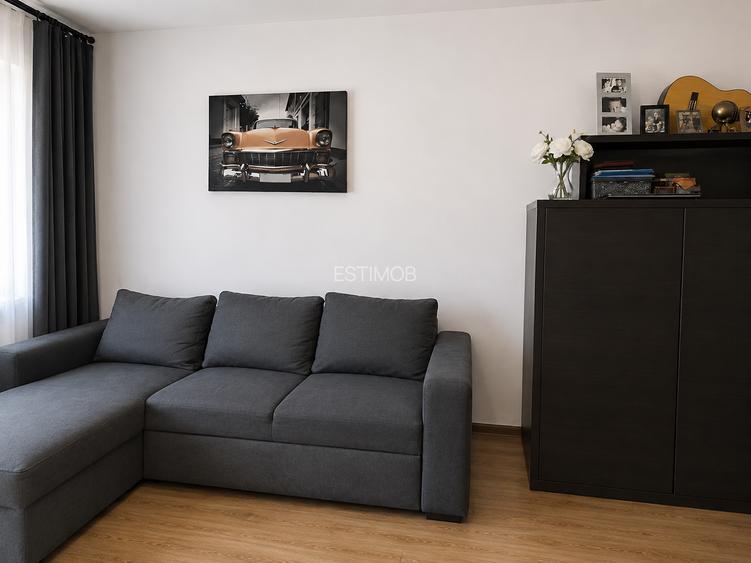 Centrul Civic zona Toamnei decomandat pozitie exceptionala etaj 3/4 - 9