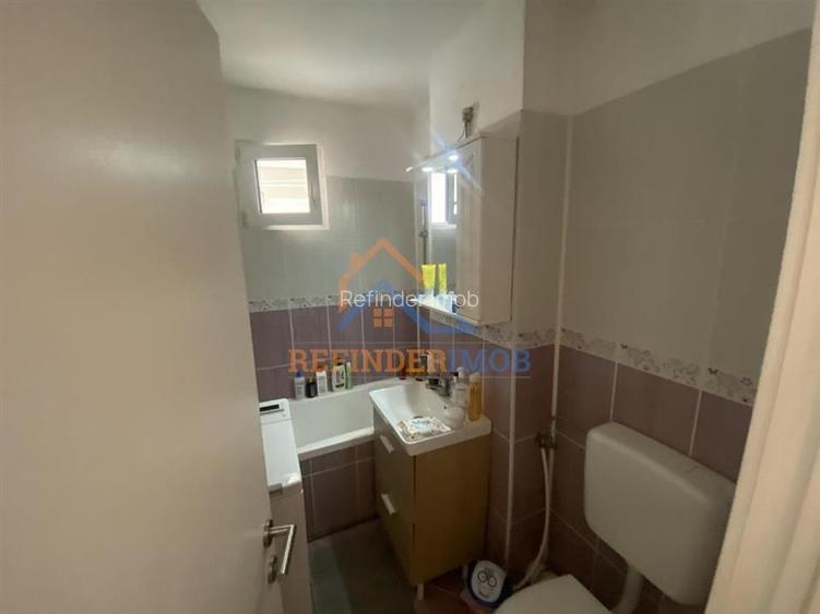 Apartament de vanzare cu 2 camere, zona Titan - 13