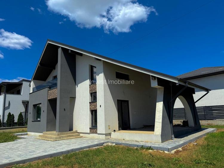 Vila de vanzare cu design deosebit in cartierul Bucium - 28