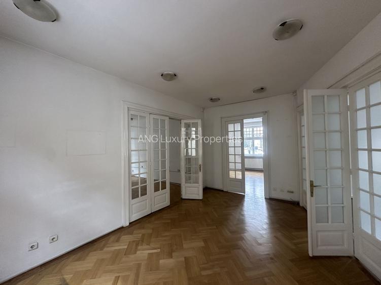 Vila  Aviatorilor cu Destinatie  Premium Business sau Ambasada - 3