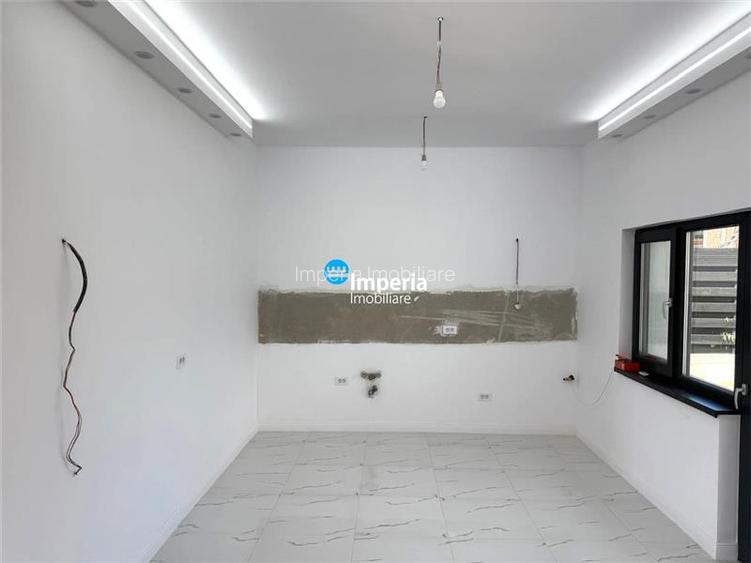 Casa Parter, Foisor, Garaj, 4 cam, 2 bai, 500 teren  Valea Adanca Iasi - 10