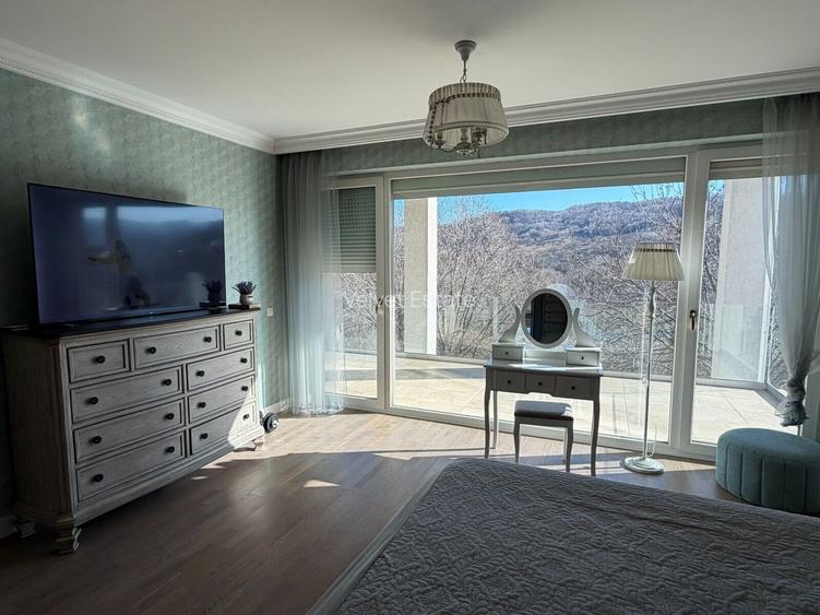 Vilă de Lux Vălenii de Munte- Independență Energetică Parțială & Piscină - 2