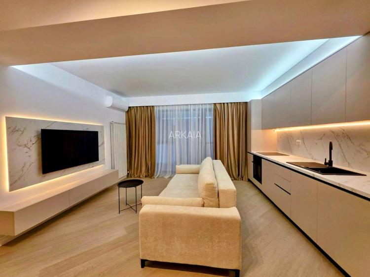 Apartament 2 camere de inchiriat Cortina North Pipera - 2