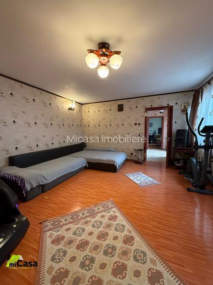 Casa cu 2 camere si curte - 4