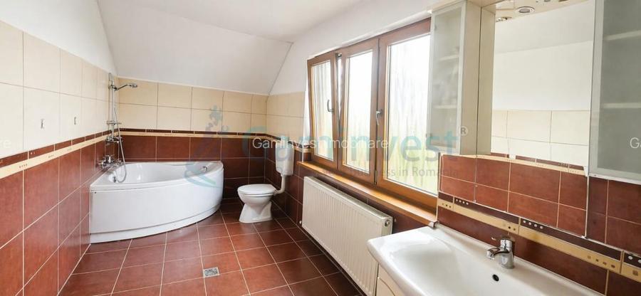 Casa de vanzare la 10 minute de Oradea, Les - 9