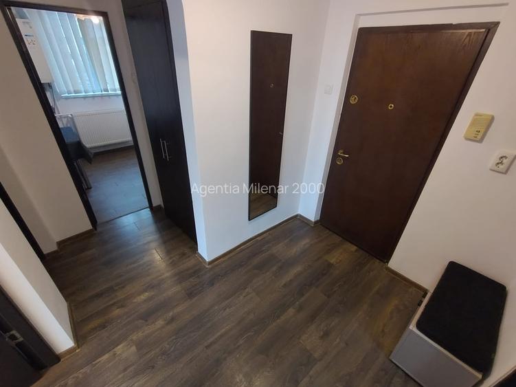 Lângă facultatea Medicină si Punctele Cardinale-pe frumosul bulevard TakeIonescu - 15