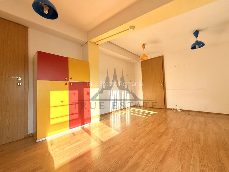 Vanzare imobil pretabil rezidenta, comercial sau investitie - 35