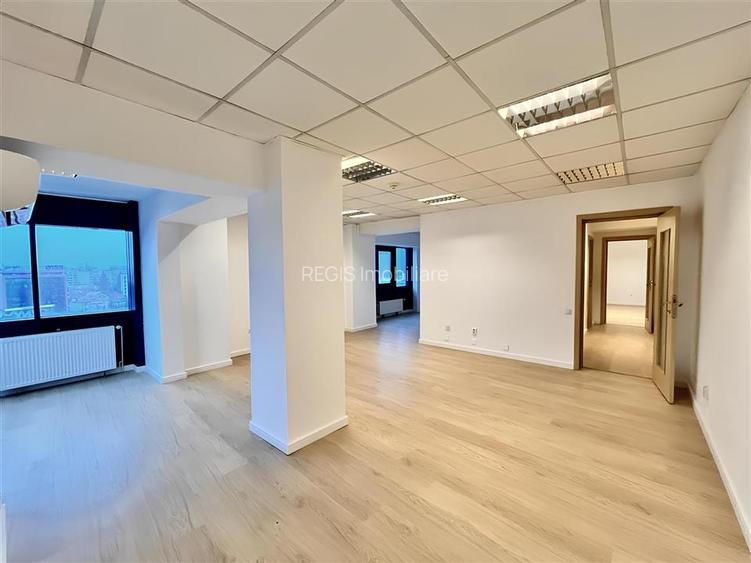 Etaje Renovate in Centrul Civic pentru Birouri de Inchiriat - 9