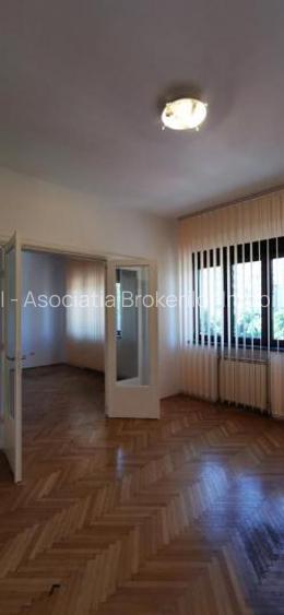 Romana Ultracentral Amzei, metrou Romana 2 mim - Ap 5 cam 148mp - 16