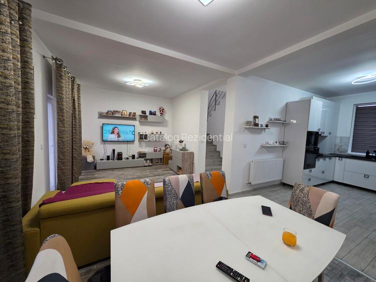 Casa de vanzare tip duplex Bragadiru, str Salciei - 7