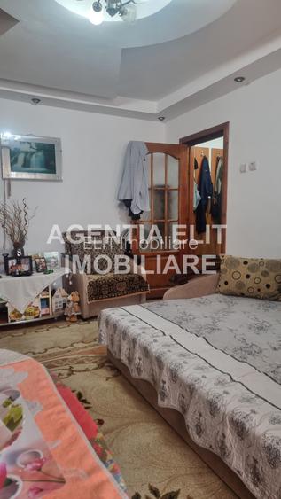Apartament 2 camere, zona Capat 1, etajul 1 - 2