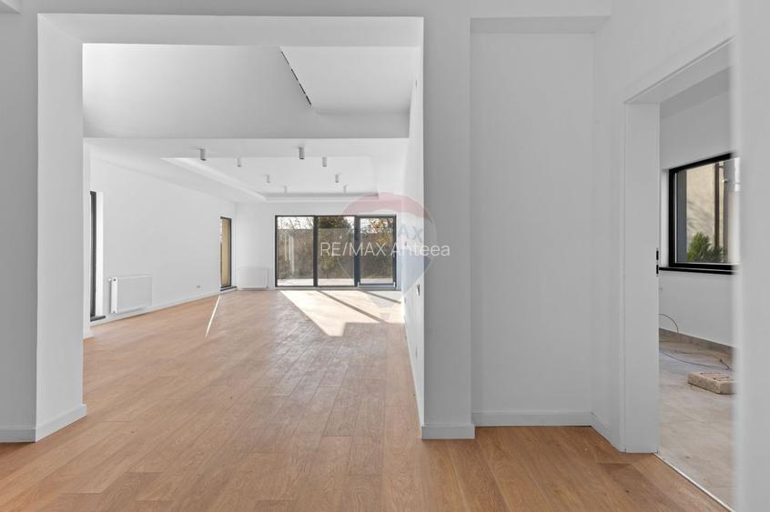 Vilă superba Cernica | vedere la padure si lac | finisaje moderne - 36