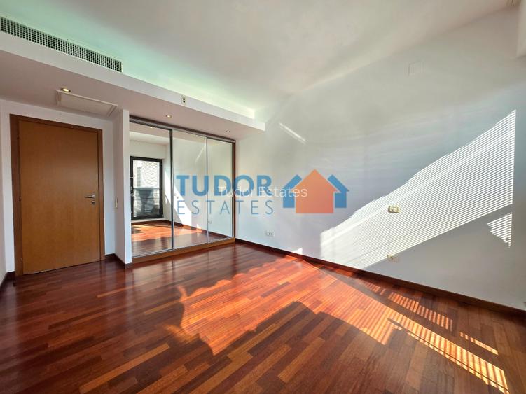 Spacious 3 Bedroom Apartment next to Heratsrau Park - 12