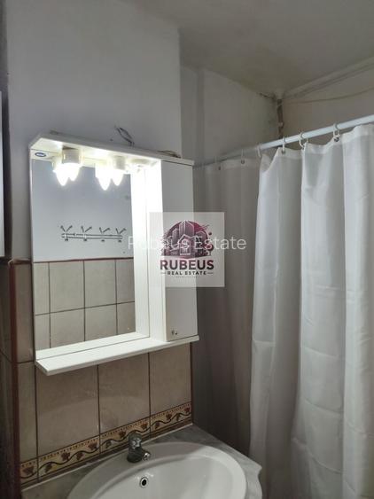 Mic la întreținere, bun la randament: apartament în Orșova - 17