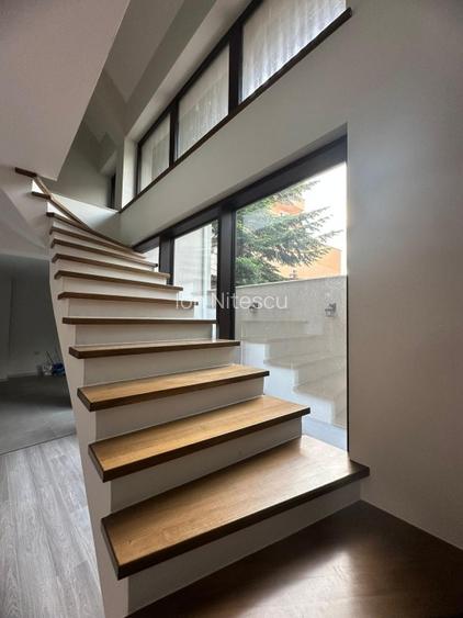 VAND CASA STR ION BĂNESCU ȘI CASĂ BD TOMIS - 12