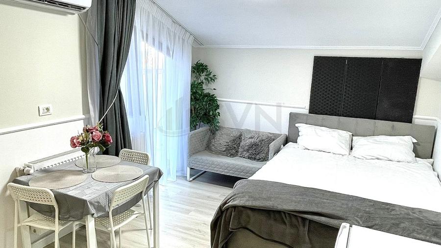 REA1020540 Apartament 8 camere Aviatiei decomandat