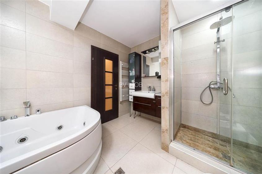 Vanzare apartament 3 camere Ghimbav,, bloc 2010, parcare subterana - 6