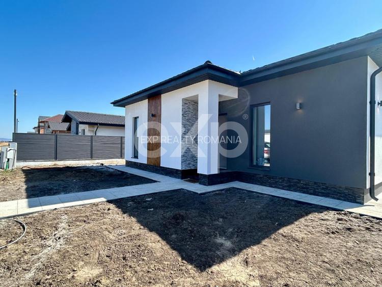 Casă de vânzare în Sânpetru- 107 mp , teren 500 mp - 220.00 euro. - 14