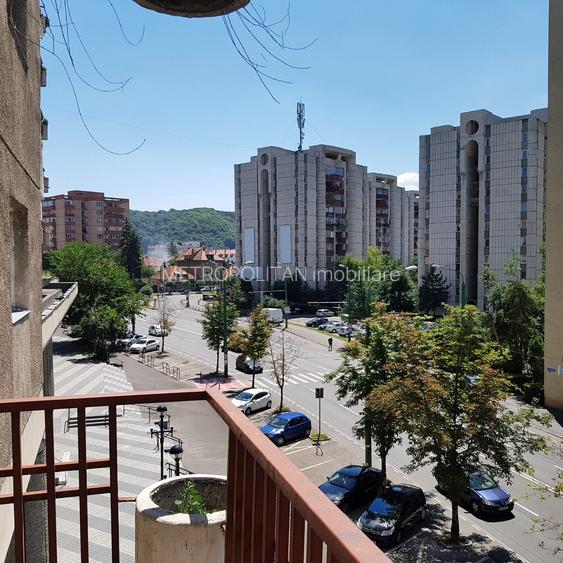 Oferta !!! Centru Civic apartament cu 2 camere mobilat si utilat - 7