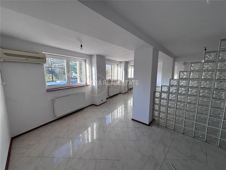 Apartament 5 camere in vila cu centrala | Razoare Piata Danny Huwe - 3