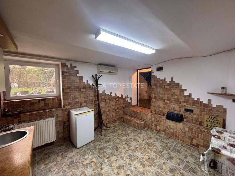 Casa 4 camere de închiriat zona centrala - 12