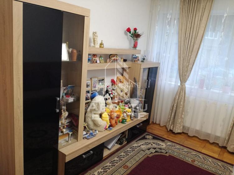 Apartament cu 2 camere, decomandat, situat in zona Iosefin - 4