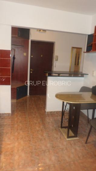 IANCULUI, METROU exact, decomandat, spatios, frumos - 9