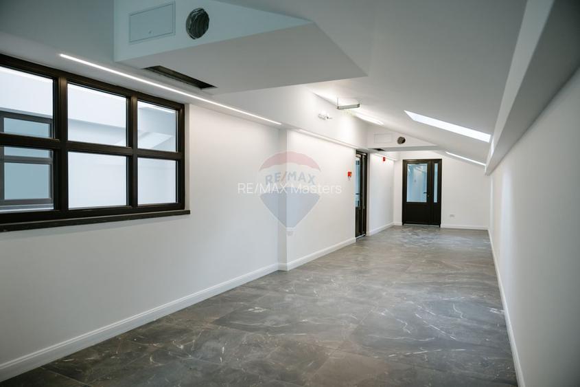 Spațiu comercial ULTRACENTRAL - 9
