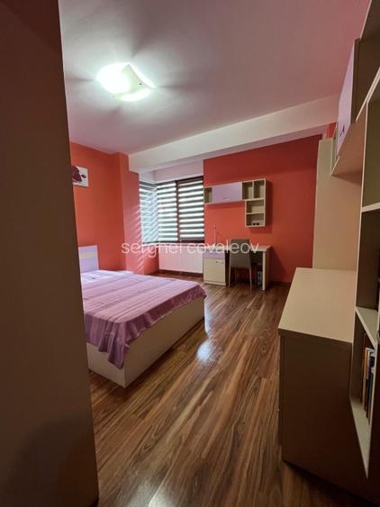 Închiriez apartament 3 camere cu garaj (2 locuri) - 4