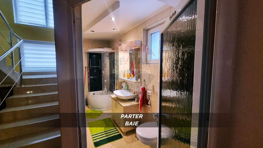 Casă / Vilă cu 10 camere de vânzare în SIGHETUL MARMATIEI zona Central - 26