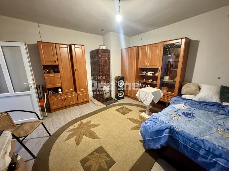 Casa de vânzare în Uroi. Schimb cu apartament în Simeria - 5