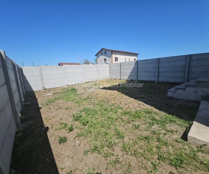 vila 3camere si mansarda locuibila,rate dezvoltator,tva inclus,comision 0 - 6