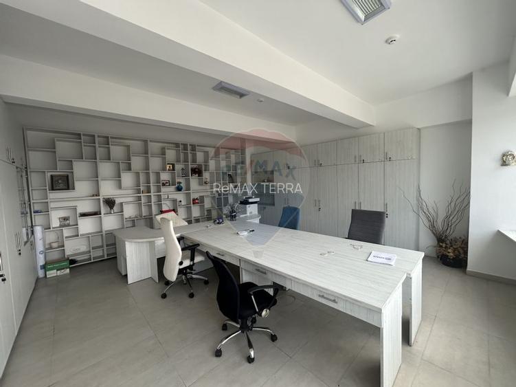 Spațiu de birouri / industrial de vânzare - 2