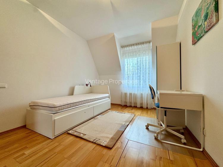 Vila 6 camere, complex rezidential cu piscina, Erou Iancu Nicolae - 17